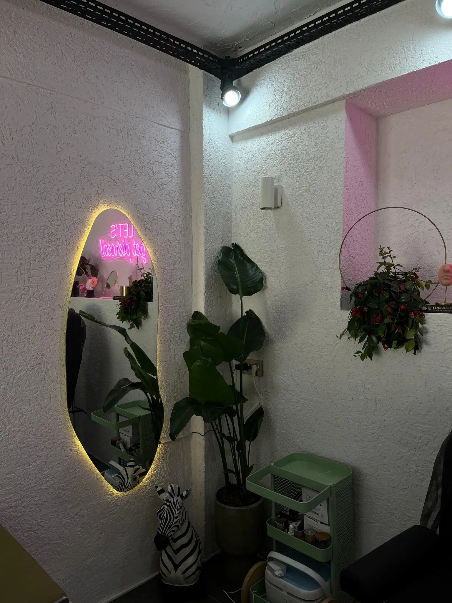 Que Tattoo Piercing Gallery galeri 2